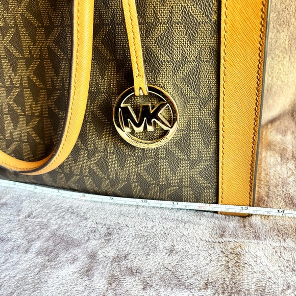 MICHAEL  Michael Kors Dillon satchel - Picture 10 of 16